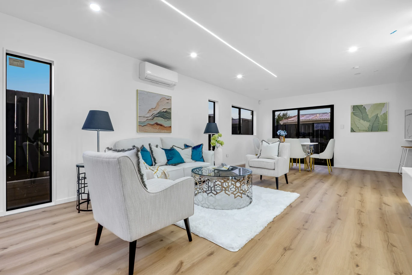 Brandnew standalone 4 beds 2.5 baths home with garage, 4/106 Edgewater Drive Pakuranga, Auckland