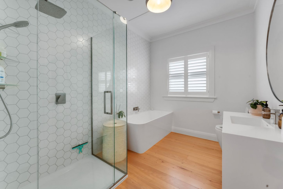 Owners Downsizing – Retirement Beckons, 522m2 section, Renovated 3 beds 2 baths house, 36 Old Mill Road, Grey Lynn, Auckland