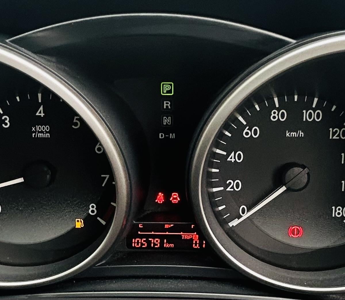 2010 Mazda Premacy Station Wagon Automatic, 7 seats, Silver, Petrol, 2,000 cc, 107,000 km