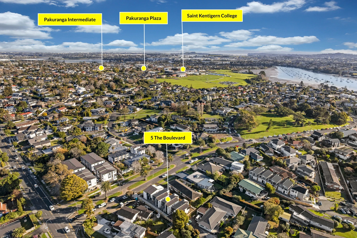Brandnew standalone 4 beds (2 ensuites) 3.5 baths home with garage, Central heating, Lots 1&2/5 The Boulevard Sunnyhills, Auckland