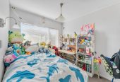 Owner downsizing, 2 beds 1 bath home with garage, 2/25 Kitchener Road, Sandringham, Auckland