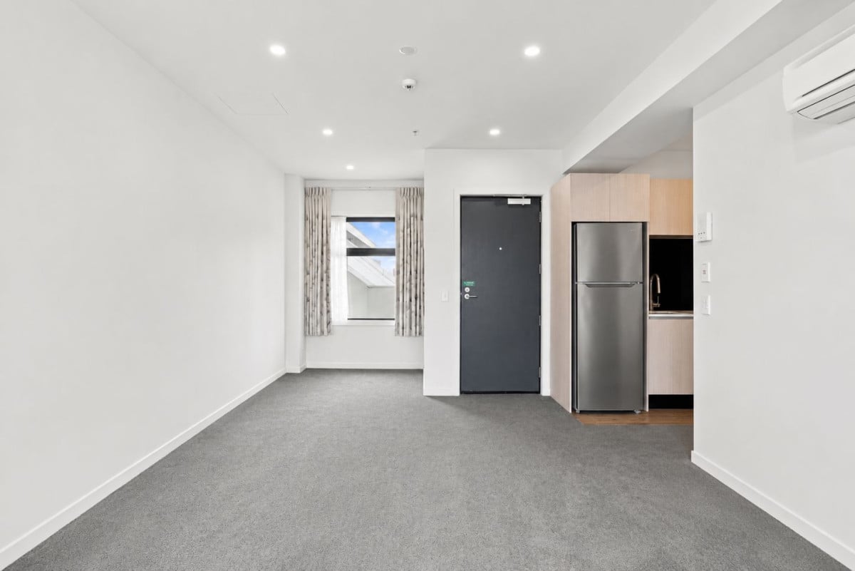 Double grammar school zone ( Mt Albert Grammar and Epsom Girls Grammar), 57m2 Freehold 2 beds 1 bath apartment, 512/428 Dominion Road, Mount Eden, Auckland