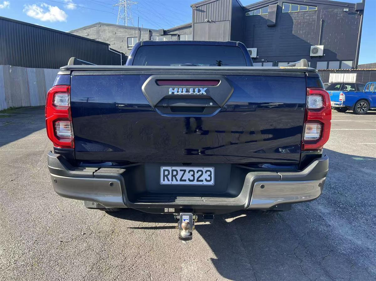 2024 Toyota Hilux SR5 CRUISER TD DC 2. Ute Automatic, 5 seats, Blue, Diesel, 2,755 cc, 36,944 km