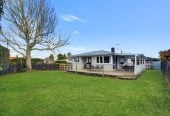 586m2 section, 3 beds 1 bath house with car parks, 40 Cosgrave Road, Papakura, Auckland