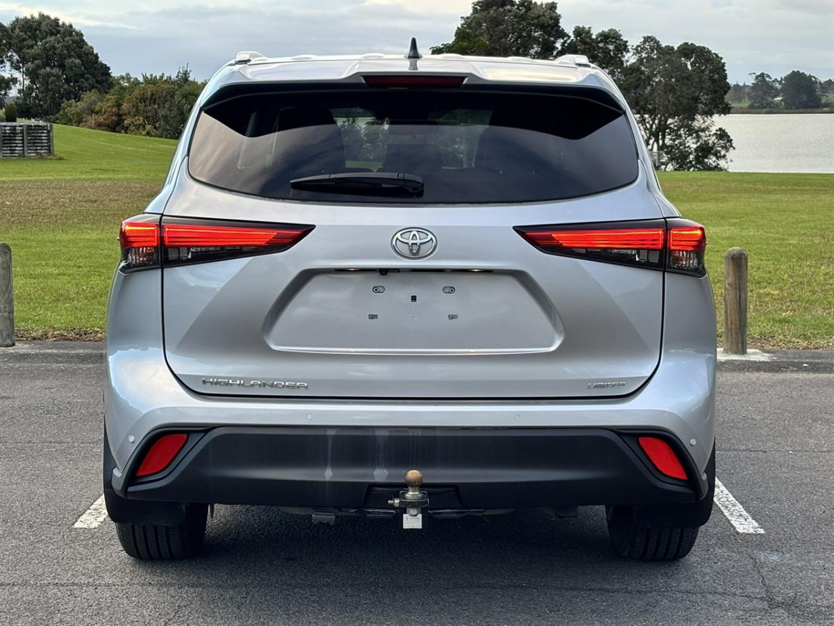 2022 Toyota Highlander 3.5P Limited 4WD, 5 Door, RV-SUV, Automatic, Silver, 7 Seats (Leather), 3500cc, Petrol, 176,131km