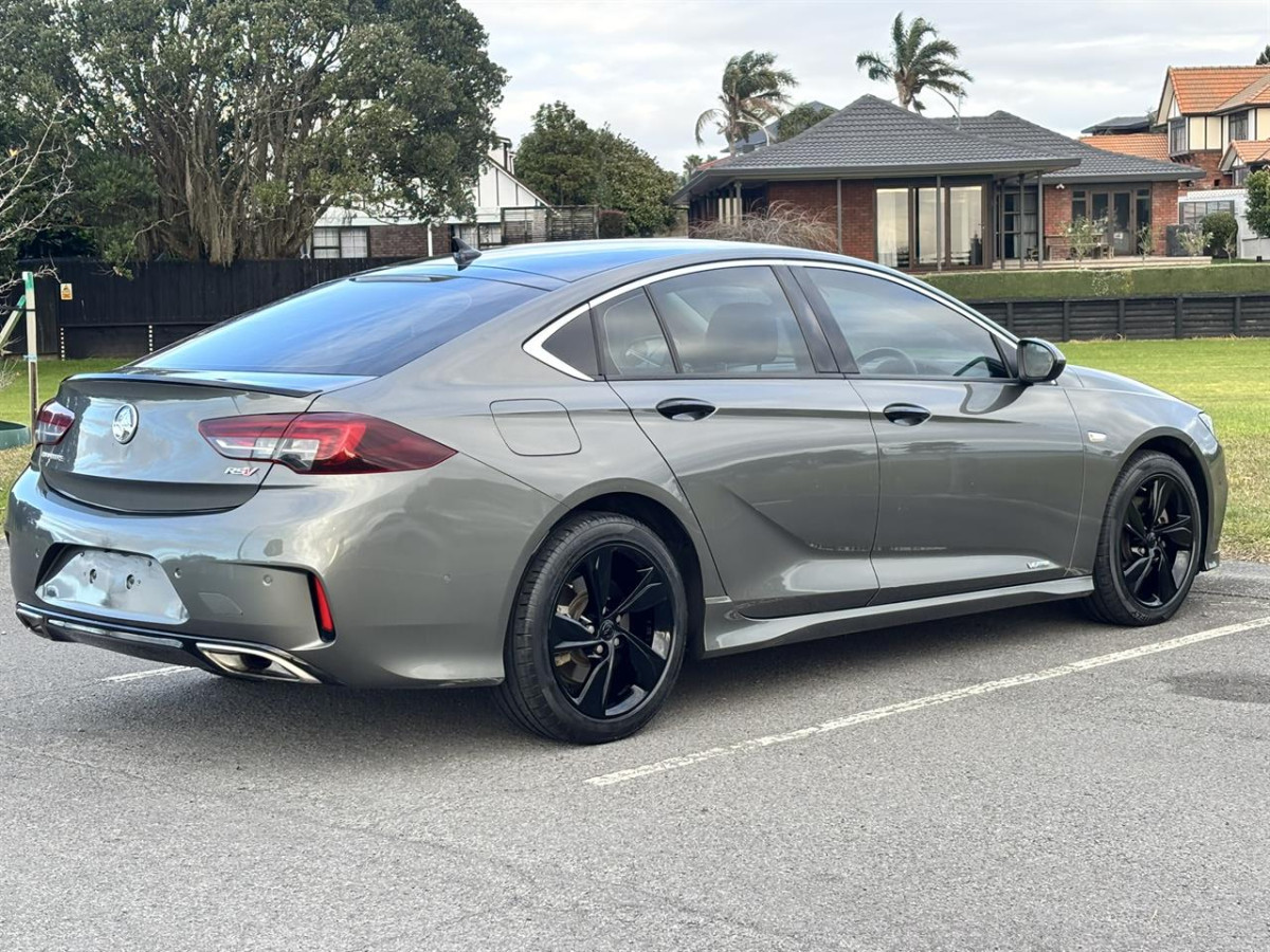 2018 Holden Commodore 3.6PT RS-V 4WD, 4 Door, Sedan, Automatic, Black, 5 Seats (Leather), 3600cc, Petrol, 180,325km