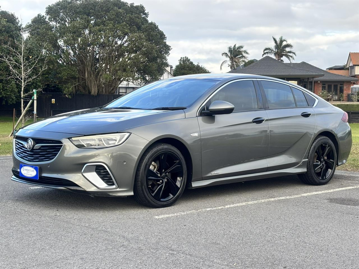 2018 Holden Commodore 3.6PT RS-V 4WD, 4 Door, Sedan, Automatic, Black, 5 Seats (Leather), 3600cc, Petrol, 180,325km