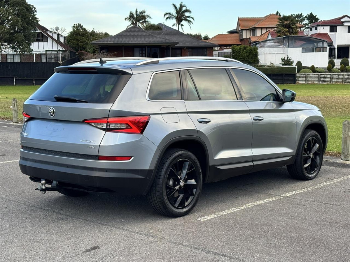 2018 Skoda Kodiaq 2.0 TSI 4WD, 5 Door, RV-SUV, Automatic, Grey, 7 Seats (Leather), 2000cc, Petrol,109,901km