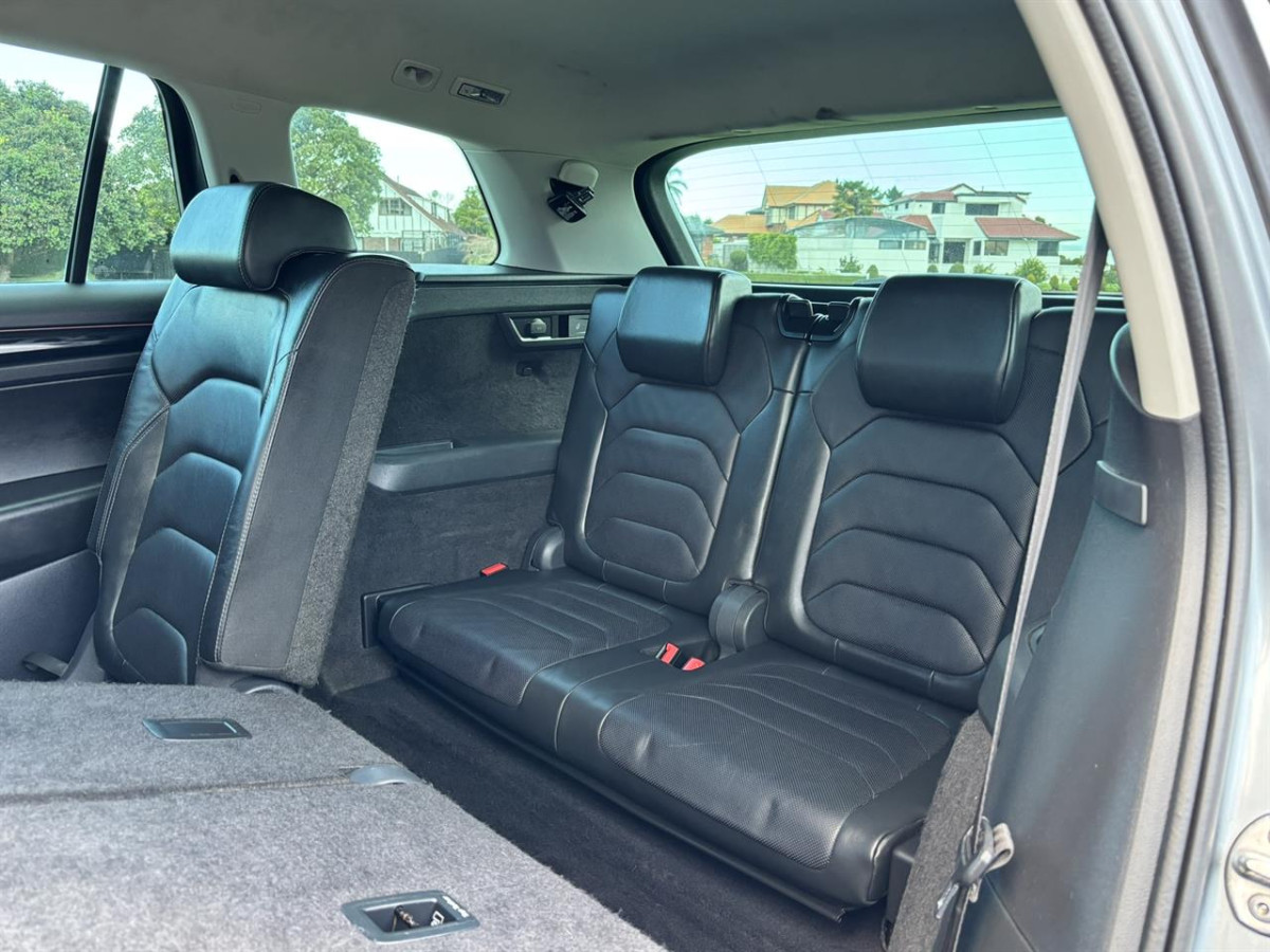 2018 Skoda Kodiaq 2.0 TSI 4WD, 5 Door, RV-SUV, Automatic, Grey, 7 Seats (Leather), 2000cc, Petrol,109,901km