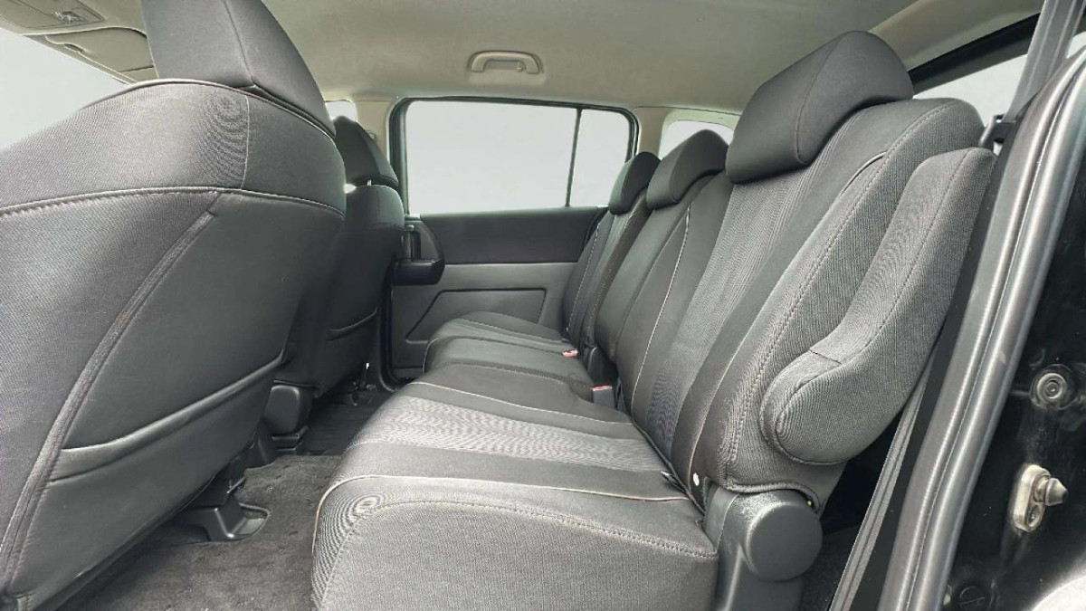 2015 Nissan Lafesta 2.0 Highway Star, 5 Door, Station Wagon, Automatic, Black, 7 seats, 2000cc, Petrol, 103,986km