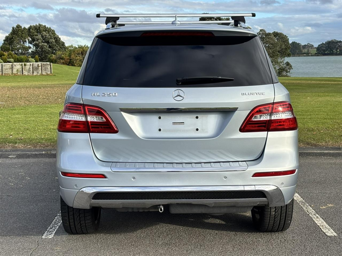2015 Mercedes-Benz ML250 2.1D Bluetec 4Matic, 5 Door, RV-SUV, Automatic, Silver, 5 seats, 2100cc, Diesel, 144,945km