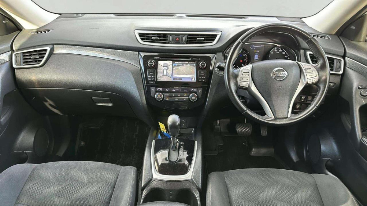 2014 Nissan X-Trail 20X Facelift, 5 Door, RV-SUV, Automatic, 5 seats, Silver, 2000cc, Petrol, 82,540km