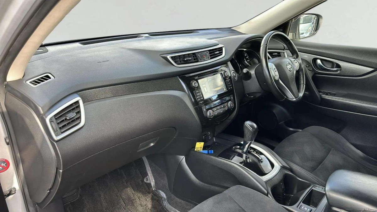 2014 Nissan X-Trail 20X Facelift, 5 Door, RV-SUV, Automatic, 5 seats, Silver, 2000cc, Petrol, 82,540km