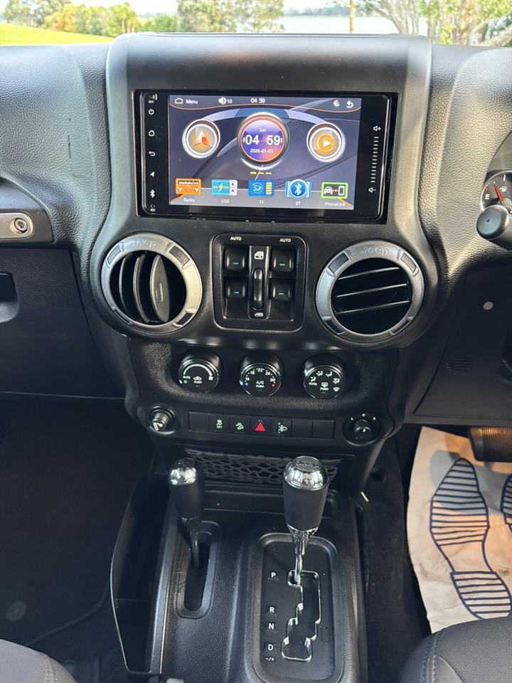 2014 Jeep Wrangler Sport Unlimited, 5 Door, RV-SUV, Automatic, 4WD, Black, 5 seats, 3600cc, Petrol, 146,896km