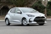2021 Toyota Yaris Hybrid **Push-Start, TSS, CARPLAY, Bluetooth, Reverse Camera, Radar Cruise** Engine 1500, 92000 km