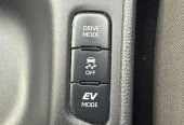 2021 Toyota Yaris Hybrid **Push-Start, TSS, CARPLAY, Bluetooth, Reverse Camera, Radar Cruise** Engine 1500, 92000 km