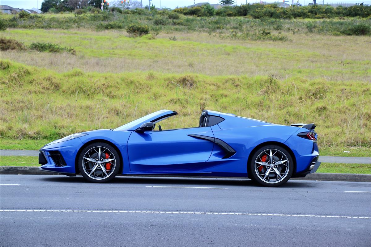 2022 Chevrolet Corvette 3LT Z51 Performance Pack V8 Convertible Automatic, 2 seats, Blue, Petrol, 6,200 cc, 4,500 km