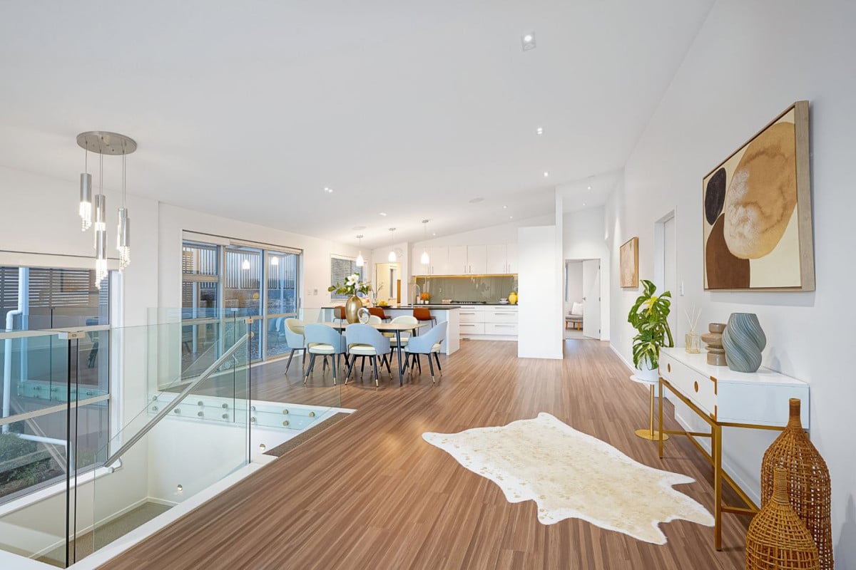 621m2 section, 2 kitchens, 334m2 5 beds ( 2 ensuites, Two additional semi-ensuite) 4 baths house with double garage, 2 ensuites ground floor, 9 Platinum Rise, Ranui, Auckland