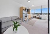 53m2 2 bedrooms, 1 bathroom freehold apartment, Opposite Manukau Train Station, 2-minutes walk to Westfield Manukau, Elevated scenic view, move-in ready, 707/17 Putney Way, Manukau, Auckland