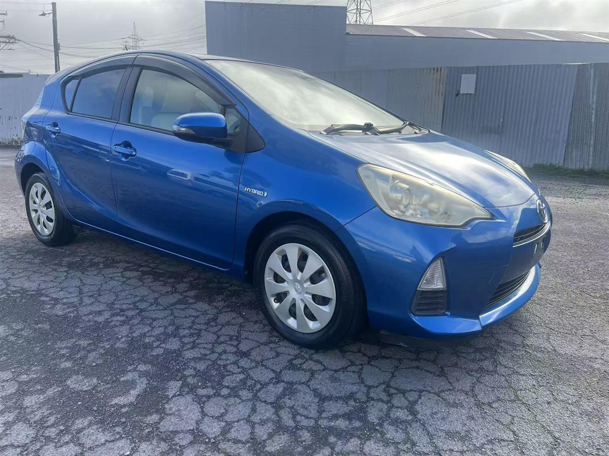 2012 Toyota Aqua G Hatchback Automatic, 5 seats, Hybrid, 1,496 cc, 128,356 km