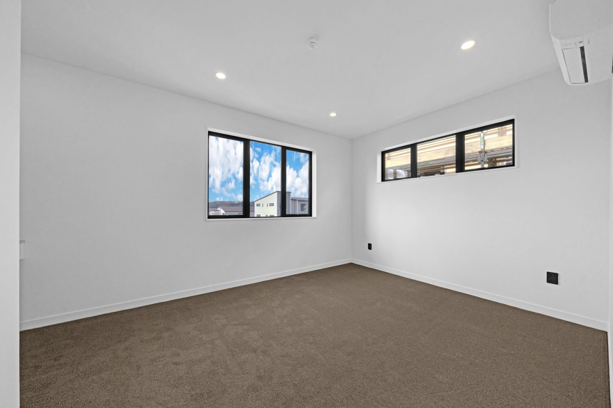 170m2 Brandnew 5 beds (2 ensuites) 3.5 baths home with 2 car parks, 174-180 Bremner Road, Karaka, Auckland