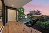 Keen Vendor, Enquiries over $900,000, 172m2 Brandnew 4 beds 3.5 baths home with garage, Lot 3/8 Epping Street, Glen Innes, Auckland