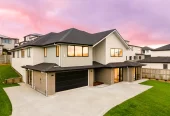 786m2 section, 2 kitchens, 355m2 Brandnew 7 beds (1 ensuite) 4 baths house with double garage and 3 beds granny, move-in ready, Central air conditioning system upstairs, Separate heat pump downstairs, Underfloor heating in all bathrooms, 10 Saw Lane Swanson, Auckland