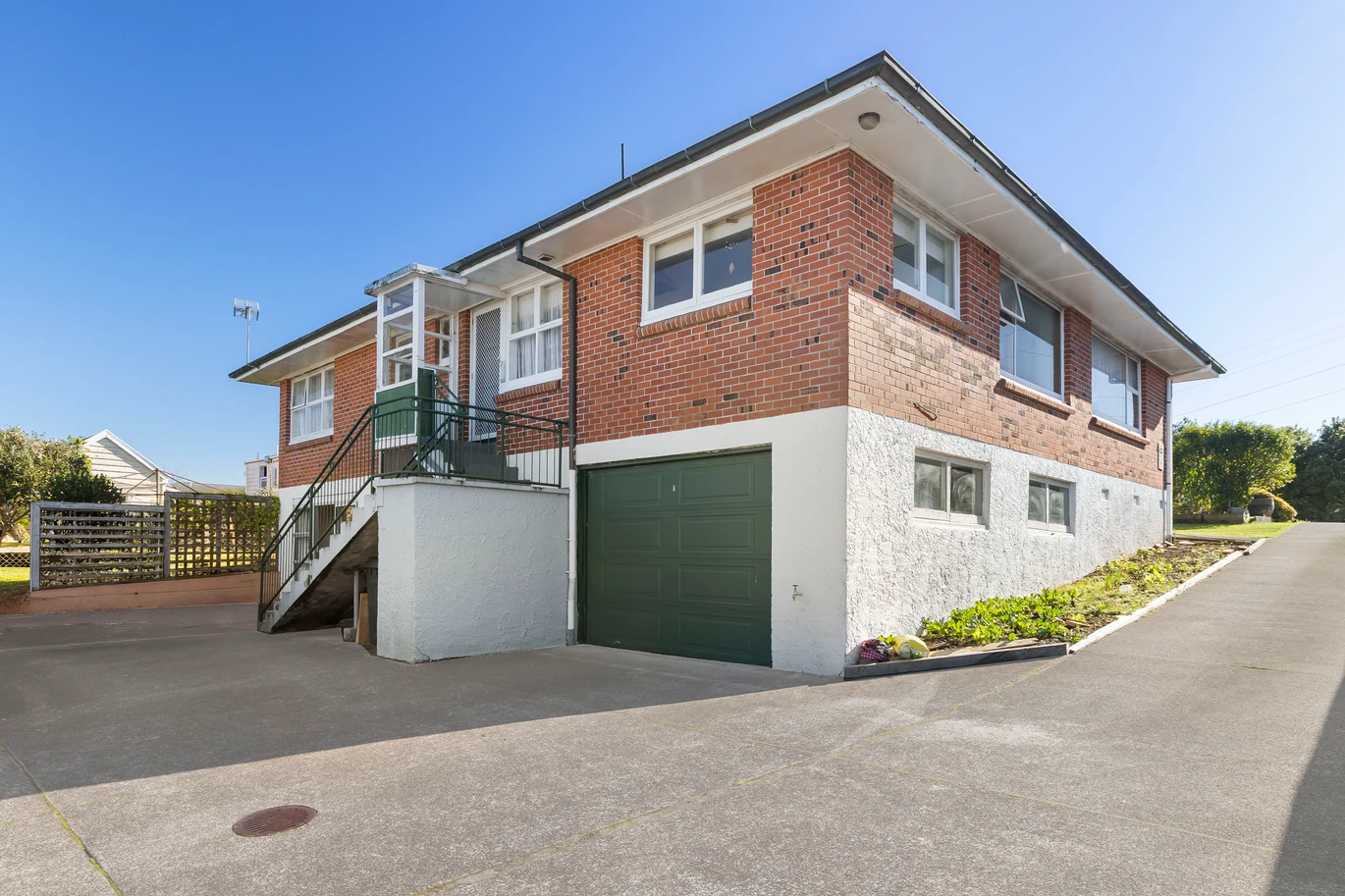 Once in nearly 25 years, 648m2 section, 225m2 Brick and tile 3 beds 1 bath house with double garage, workshop, a large rumpus and ample storage, Approx. 3 minutes to Sylvia Park Shopping Centre and motorway access, 87 Waipuna Road Mount Wellington, Auckland