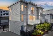 Motivated seller, Double Grammar school zone, Enquiries Over $785,000, 125m2 3 beds 1.5 baths home with double garage, zoned for Auckland Grammar and Auckland Girls Grammar school, 78/32 Edwin Street Mount Eden, Auckland