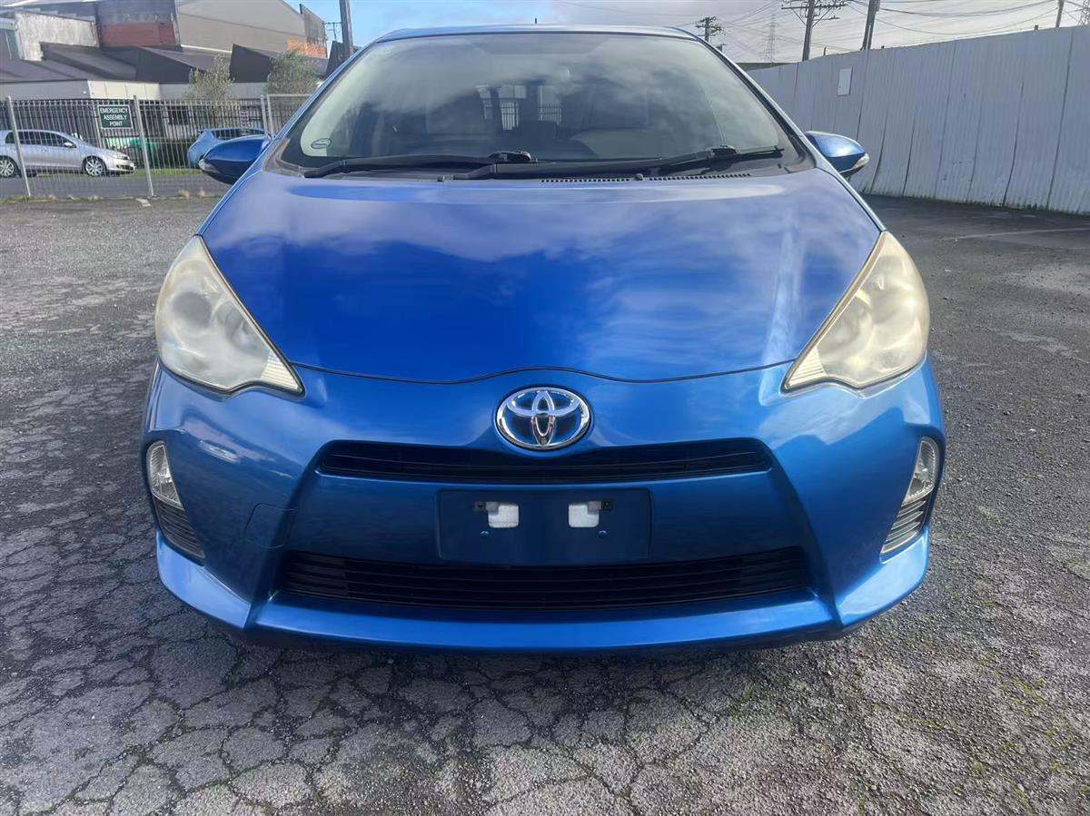2012 Toyota Aqua G Hatchback Automatic, 5 seats, Hybrid, 1,496 cc, 128,356 km