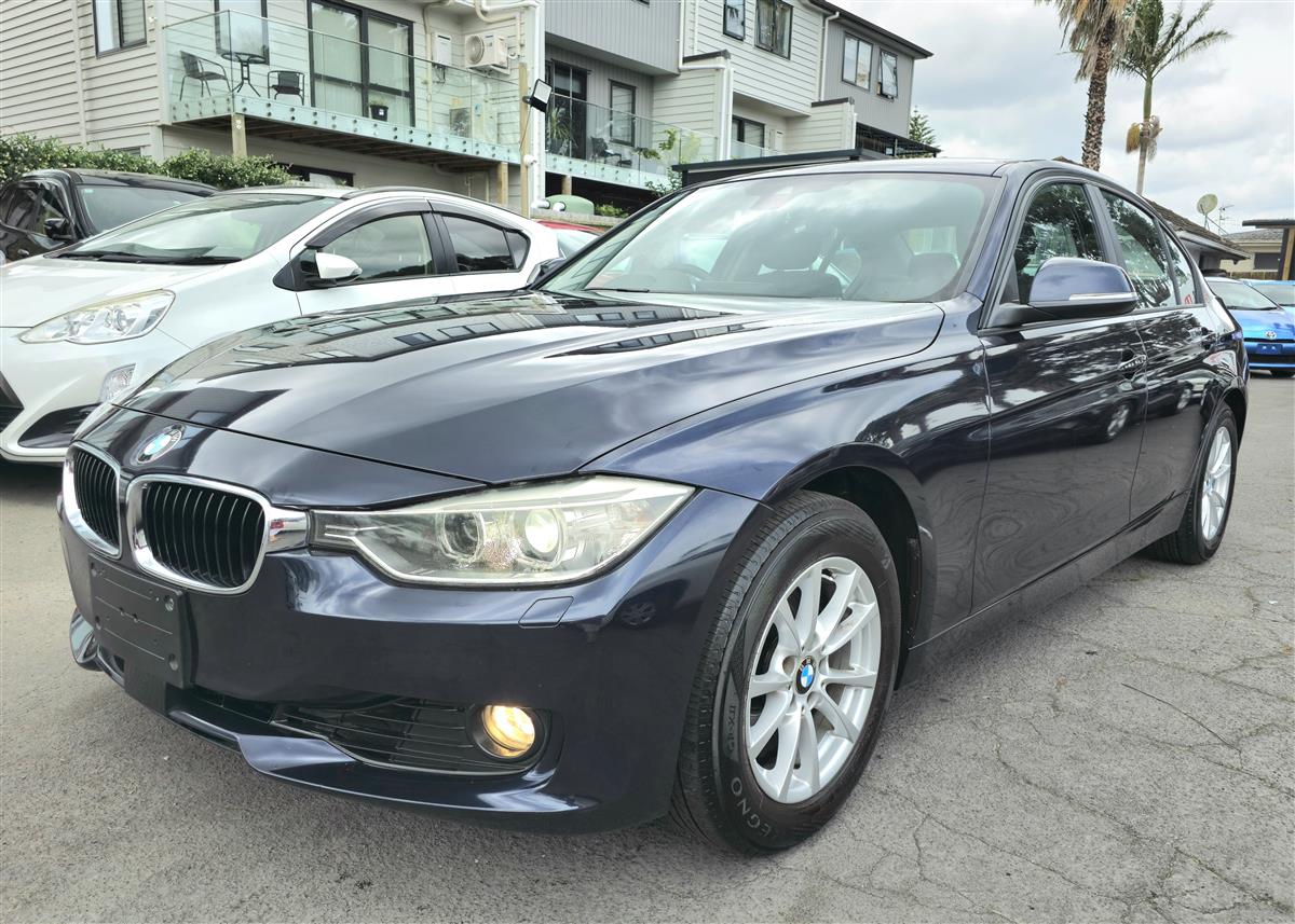 2014 BMW 320i Sedan Automatic, 5 seats, Blue, Petrol, 1,997 cc, 87,141 km