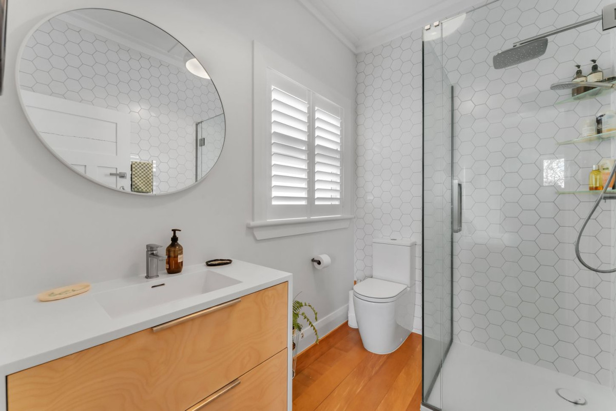 Owners Downsizing – Retirement Beckons, 522m2 section, Renovated 3 beds 2 baths house, 36 Old Mill Road, Grey Lynn, Auckland