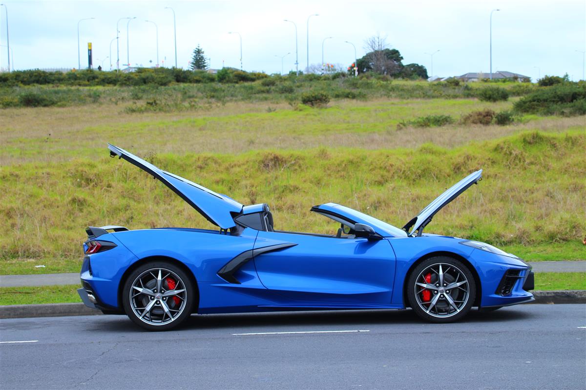 2022 Chevrolet Corvette 3LT Z51 Performance Pack V8 Convertible Automatic, 2 seats, Blue, Petrol, 6,200 cc, 4,500 km