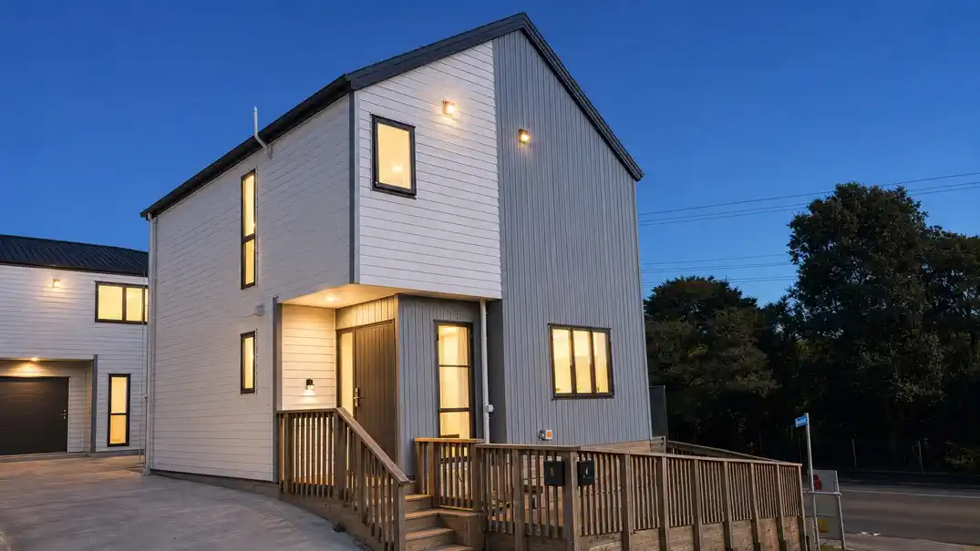 For rent, 3 beds 1 bath home with car park, Available from 5th Aug, 1 Korokio Lane, Henderson, Auckland