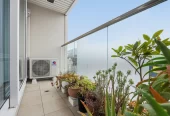 Overseas Vendor Must Sell – Double Grammar school zone (AGS & EGGS), 3 beds 2 baths apartment with 2 car parks, in the highly regarded King’s Square Apartments. 420/26 Remuera Road Newmarket, Auckland