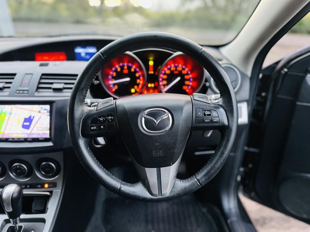 2009 Mazda Axela 20S SPORTS !! STUNNING ALLOYS !! Hatchback Tiptronic, 5 seats, Grey, New Import, Petrol, 2,000 cc, 104,955 km