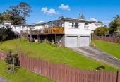 731m2 section, 3 beds 1 bath house with double garage, 5 Edgewood Way, Henderson, Auckland