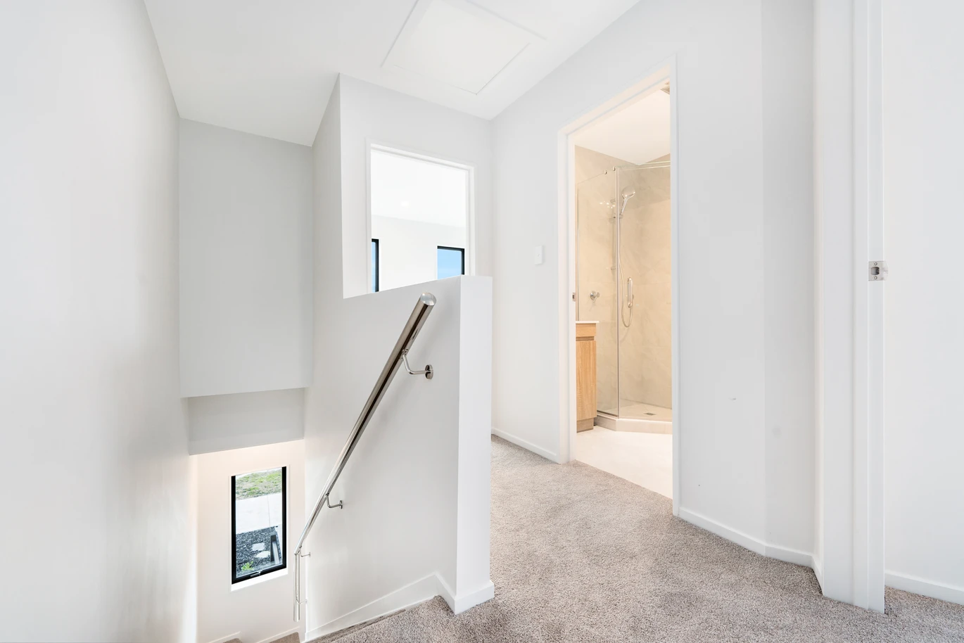 Freehold 3 beds 1.5 baths townhouse, 16 Papatahi Lane Flat Bush, Auckland