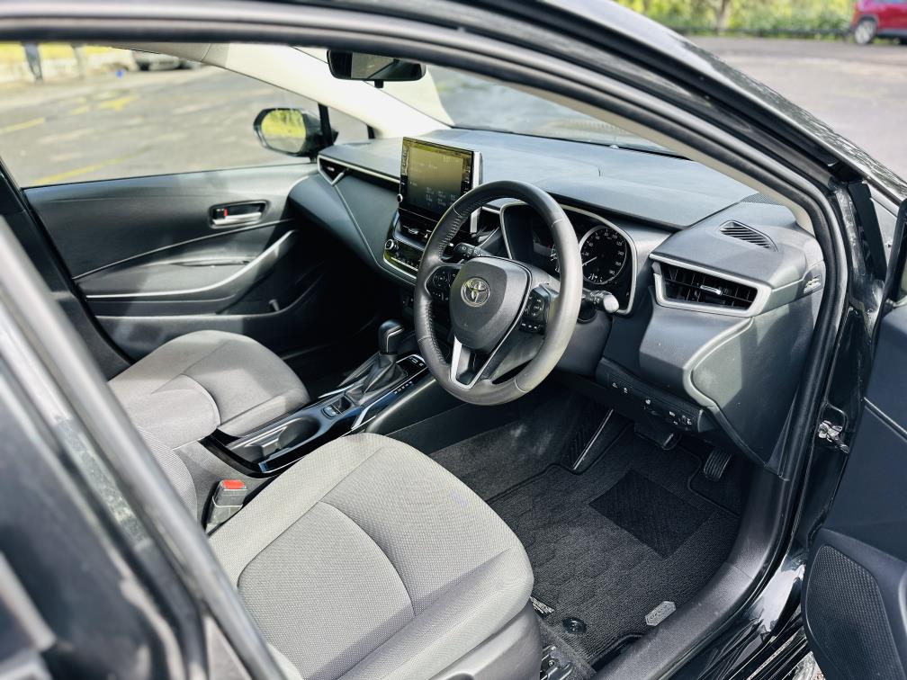2021 Toyota Corolla HYBRID !! TOP SPEC !! Station Wagon Tiptronic, 5 seats, Black, New Import, Hybrid, 1,800 cc, 27,012 km