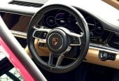 2019 Porsche Panamera V6T Facelift Sedan Automatic, 4 seats, Petrol, 3,000 cc, 104,000 km