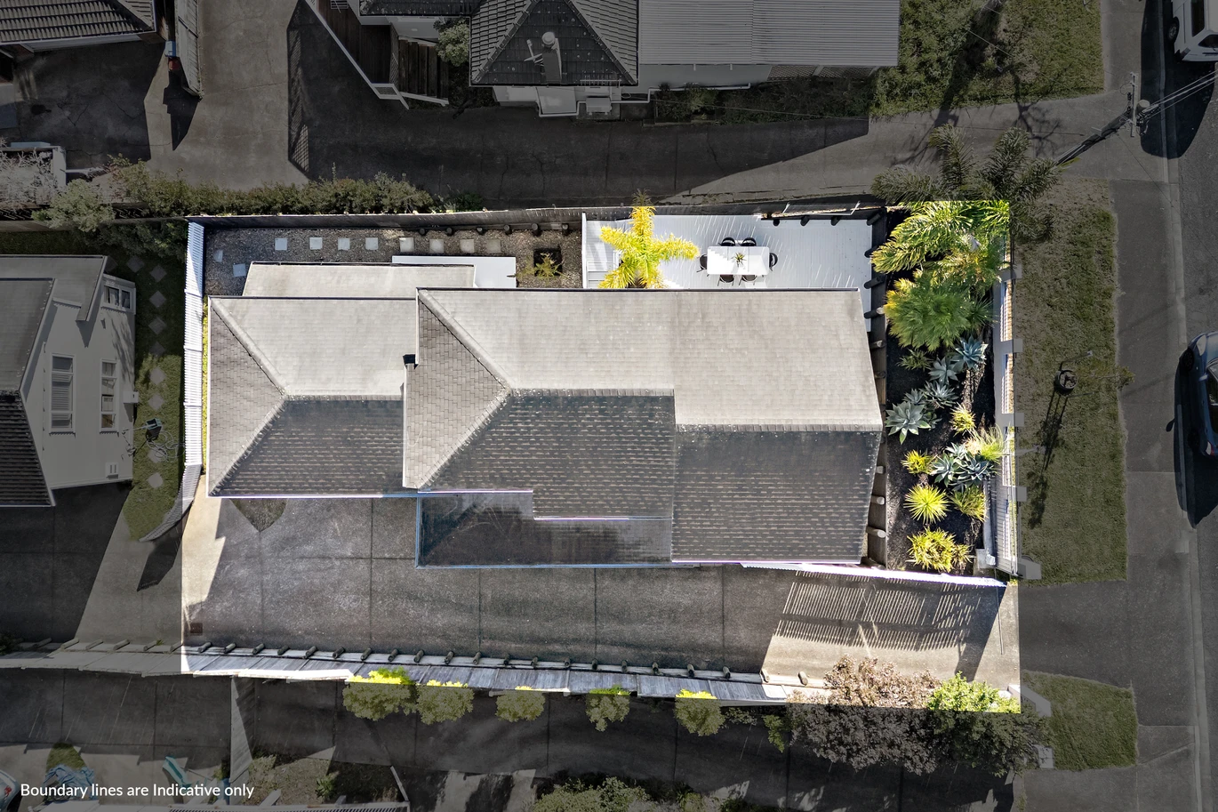Mt Roskill Grammar School zone, First time on the market since new, 242m2 Standalone 5 beds + Study nook 3.5 baths house with double garage, 57 Rogan Street Hillsborough, Auckland
