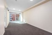 The overseas owner is motivated to achieve a sale, Auckland Girls Grammar school zone, 44m2 Freehold 2 beds 1 bath apartment, 222/135 Hobson Street, Auckland Central, Auckland