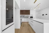 2 kitchens, 6 beds (2 ensuites) 4.5 baths house with garage and 1 bed granny, 65 Rashni Road Flat Bush, Auckland