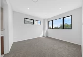 2 kitchens, 6 beds (2 ensuites) 4.5 baths house with garage and 1 bed granny, 65 Rashni Road Flat Bush, Auckland