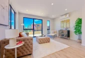 Urgent Sell! Westgate Duplex Move In Now, 3 beds 2.5 baths home with car park, The Vendor is very motivated, 168 Kerepi Street Westgate, Auckland