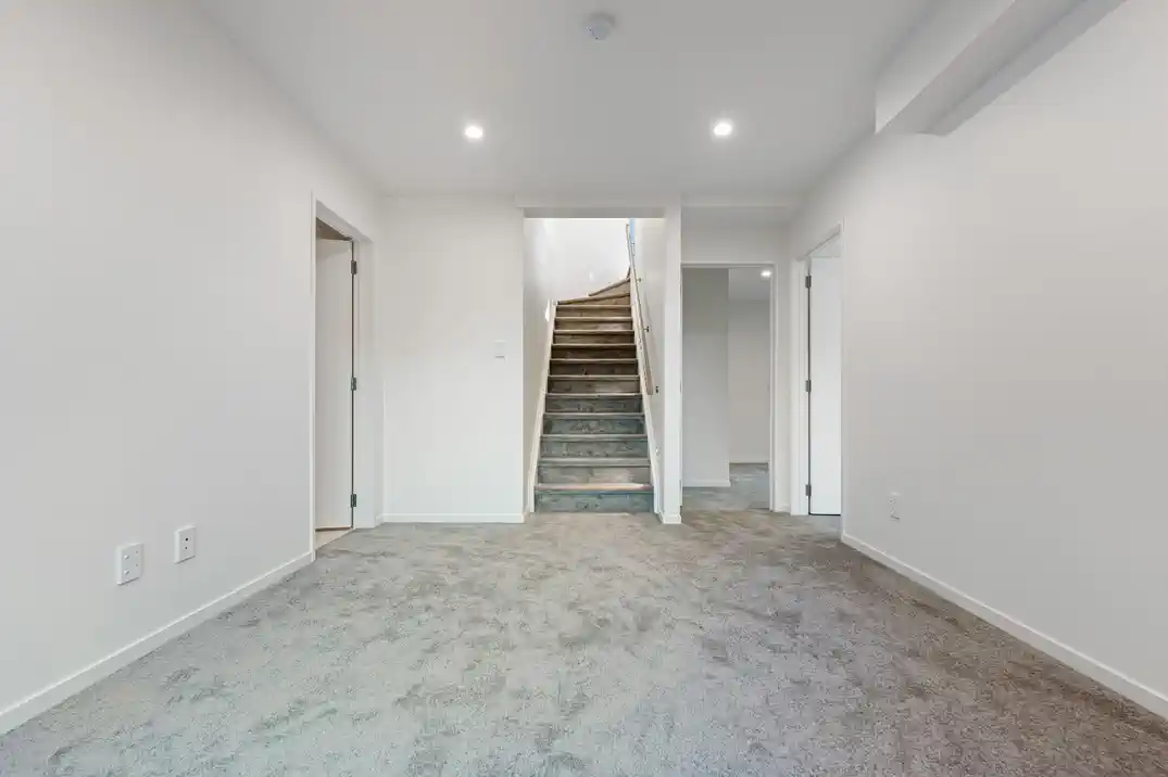 For rent, No pets, no smokers., 5 beds 3 baths house with garage, Available from 27th July, 1C Flamingo Court, Goodwood Heights, Auckland