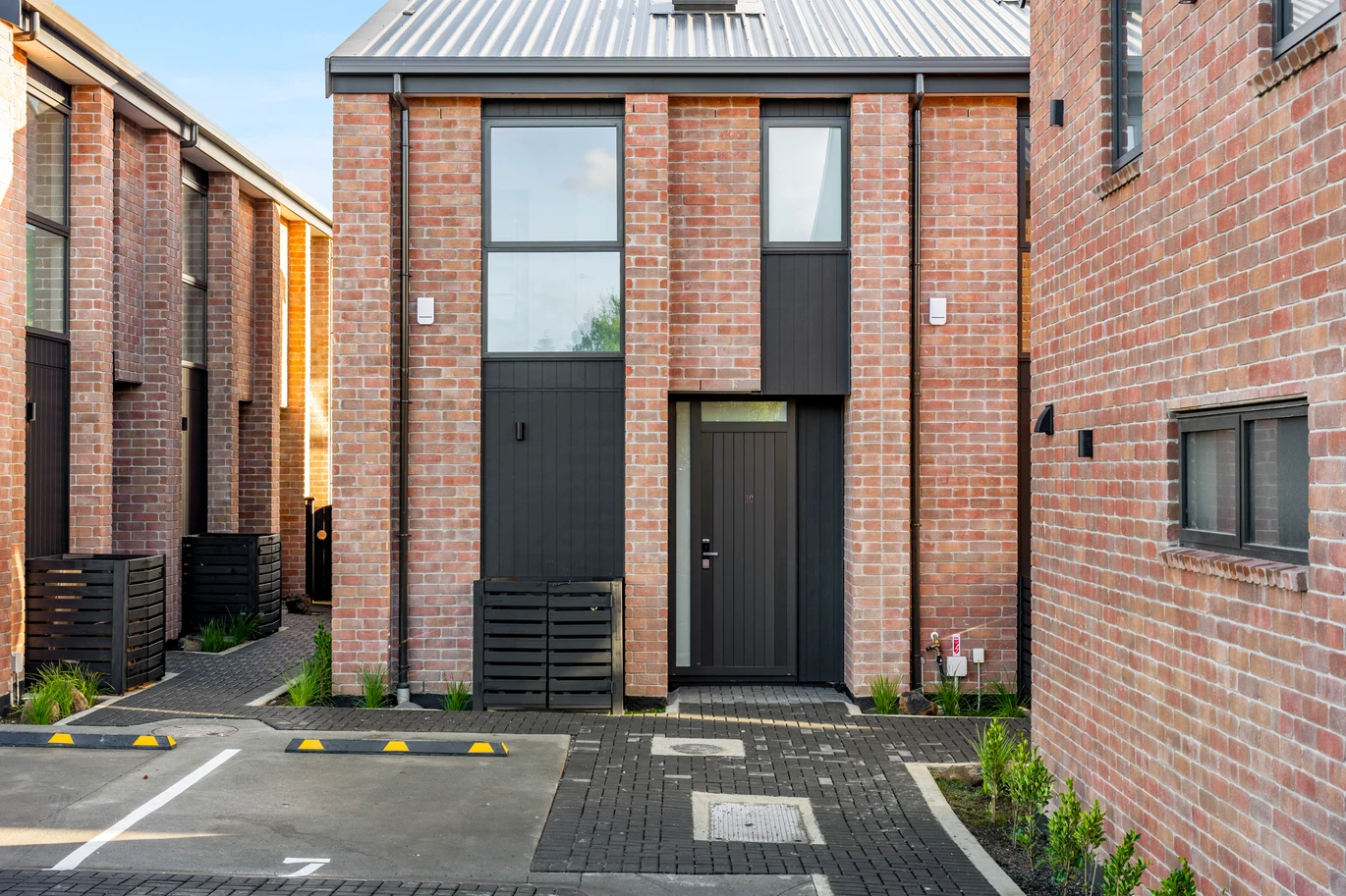 Brandnew Brick 3 beds or 4 beds 2 baths designer home with car park, titles issued, Lot 1-13/17&19 Matapouri Road Mangere Bridge, Auckland