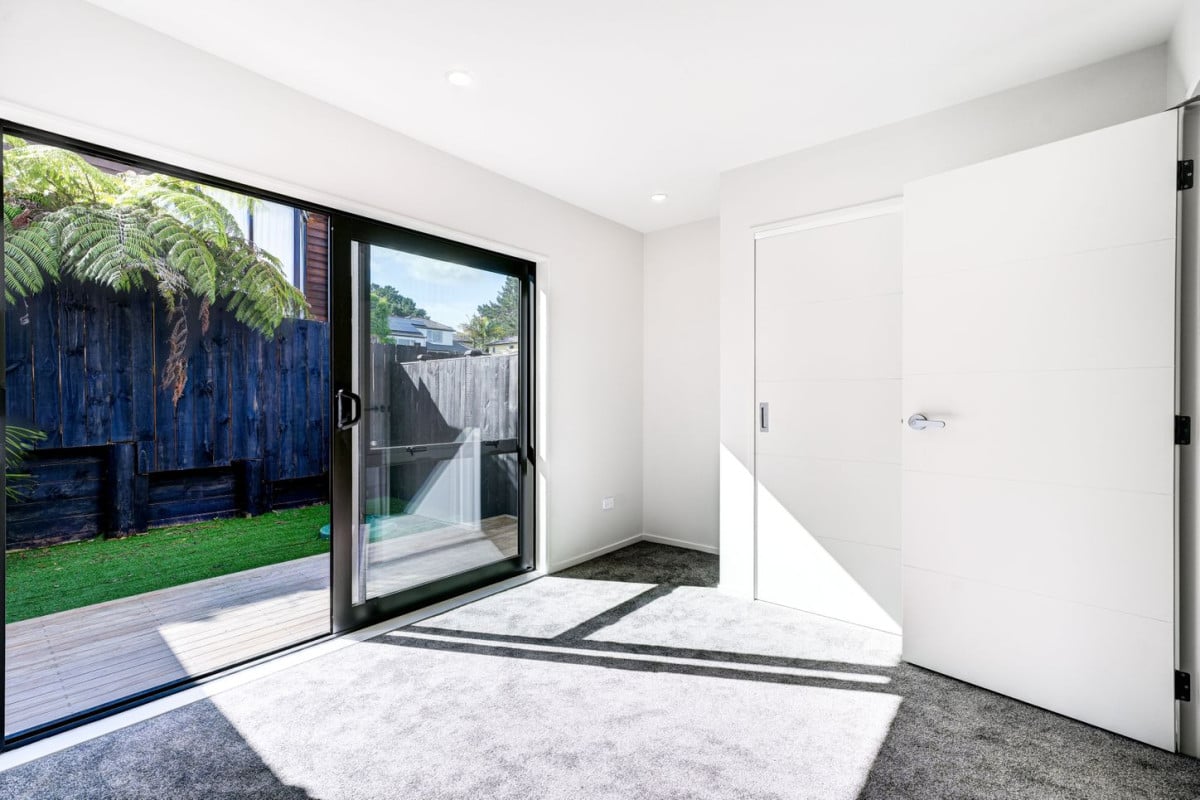 Water Views, Walk to Parks, Brandnew 3 beds 2.5 baths home with car park, 10&20/38 Fairlands Avenue, Waterview, Auckland