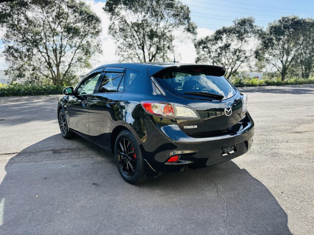 2012 Mazda Axela SPORTS !! STUNNING ALLOYS !! Hatchback Tiptronic, 5 seats, Black, New Import, Petrol, 1,500 cc, 88,776 km,