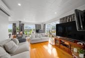 731m2 section, 3 beds 1 bath house with double garage, 5 Edgewood Way, Henderson, Auckland